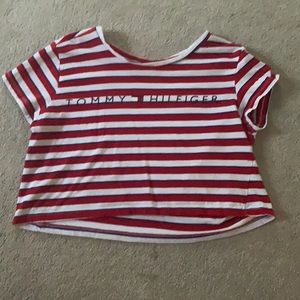 ⭐️TOMMY HILFIGER CROP TOP